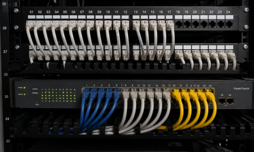 Patch Panel e Patch Cord: O Que São, Para Que Servem e Como Usar